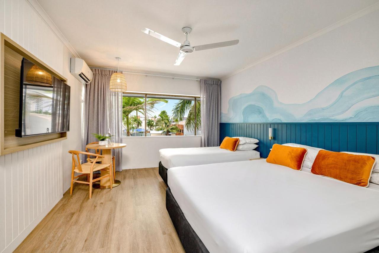 Mercure Cairns Exterior photo