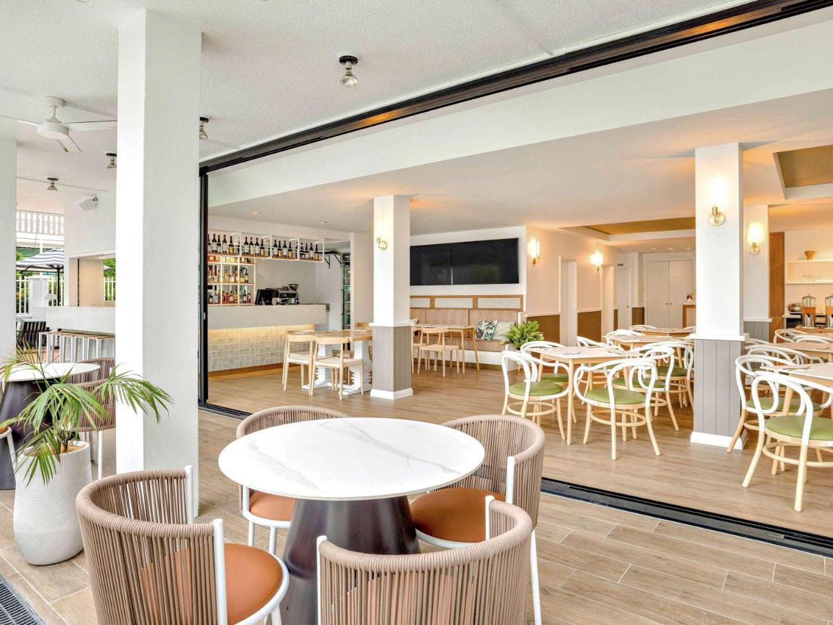 Mercure Cairns Exterior photo